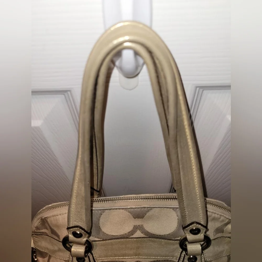 Coach Poppy shoulder bag - Picture 11 of 16